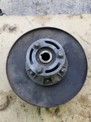 Liquidador John Deere Moto de Nieve Embrague Secundario Ciclón Liquidación Trailfire Foto 1 de 4