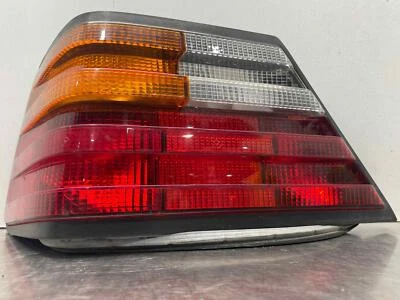 1993 MERCEDES 300E 原始设备制造商驱动器左尾灯外灯 LH 1248205464 87 93 — 第 1/4 张图片