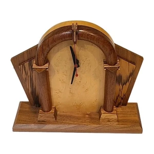 Handwerker Stil Hartholz Quarz Kaminuhr handgemacht 11,5" breit 9,75" hoch - Bild 1 von 15