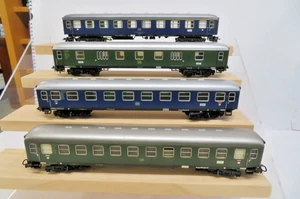 Märklin HO Konvolut 4 Schnellzugwagen, gebr. aus Hobbyauflösung - o. OVP - Picture 1 of 6
