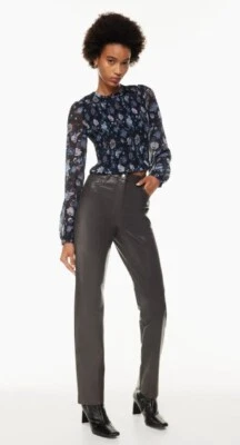 Pantalón Aritzia Wilfred The Melina Cintura Alta Vegano Cuero Gris Pantalones Talla 8  Foto 1 de 4