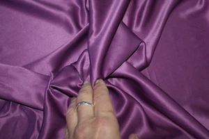 75cm Remnant - PURPLE ROSE Delustered Satin Fabric, Light Weight, 152cm Wide - Bild 1 von 2