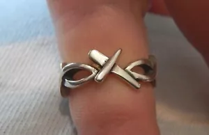 Anillo de pez cristiano de plata esterlina de 7 mm de ancho en cruz de uñas talla 7 - Imagen 1 de 5