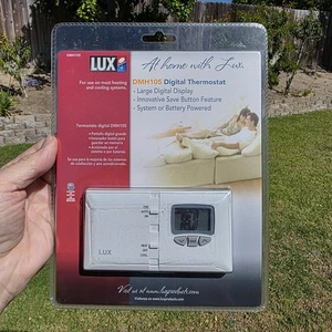 Lux DMH105 Digital Thermostat Non-Programmable Digital Display New Sealed - Picture 1 of 4