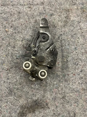 11-17 本田奥德赛左后乘客滑动门闩锁执行器 Oem — 第 1/4 张图片