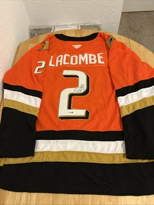Camiseta deportiva autografiada de los Jackson LaCombe Anaheim Ducks con certificación JSA Foto 1 de 4