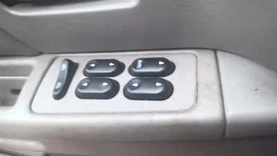 INTERRUPTOR DE VENTANA MAESTRO DEL CONDUCTOR Interruptor de puerta delantera del conductor Ajuste maestro de ventana del conductor Foto 1 de 4