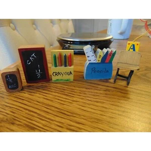 Konvolut 34 primitive Miniatur Figuren. Tolle Regalsitter. Varity.  - Bild 1 von 11