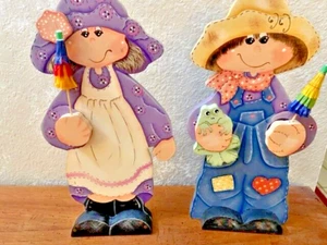 Folk Art Wood Painted Boy And Girl With Umbrellas, Free Standing - Picture 1 of 7