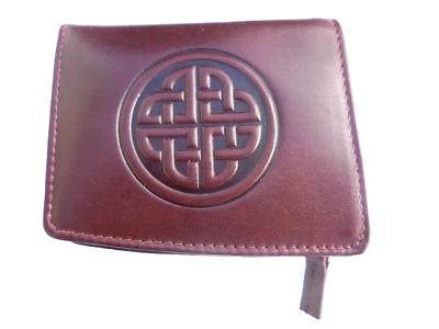 Cartera Lee River Celtic Knot Caitlin para mujer hecha a mano de cuero con cremallera, marrón Foto 1 de 3