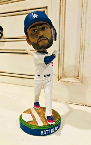 Used / Previously Displayed ~ Matt Kemp 2013 Dodgers BATTING Bobblehead SGA Cover