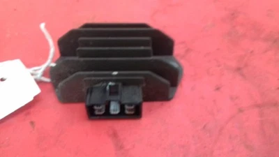 Honda NSC 50 2012 regulador rectificador Foto 1 de 4