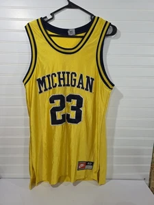 Maglia basket vintage Nike Teams Sports Michigan Wolverine numero 23 - Foto 1 di 5