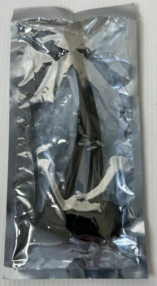 EVGA DUAL 4 Pin Molex to 6 Pin PCI-E Power Adapter, New Sealed - Image 1 of 2