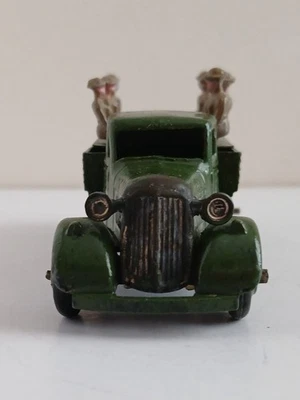 Camión Dinky Toys Militar Serie 25 Tipo 4 con 1er Tipo Soldados con Casco Foto 1 de 4