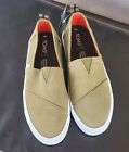 Toms Mens comfort slip on sneaker shoe Olive Suede New with tags Size 9
