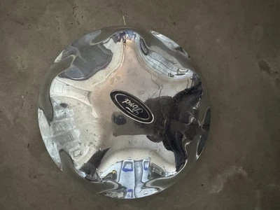 Tapacubos cromados Ford F150 1997-2003, F-150 97-02, Expedition 7" Foto 1 de 4