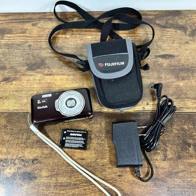 Kodak EasyShare V1003 10.0MP Compact Digital Camera Burgundy RARE Color WORKS - Image 1 of 4