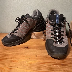 KAIKKIALIA ALANNE women’s Waterproof Low Hiking Shoes Italy EU42 $125! EUC! - Picture 1 of 17