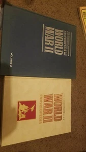 World War II Illustrated Encyclopedia Volumes 2 and 4 WWII WW2 Books - Picture 1 of 2