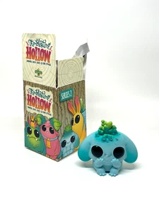 Thimblestump Hollow Series 2 Wobblear Signed Vinyl Figure Blind Box - Picture 1 of 2