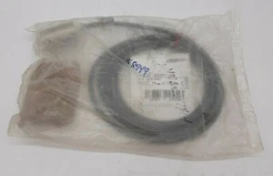 Omron E2EX10Y1-US Proximity Switch - Picture 1 of 4