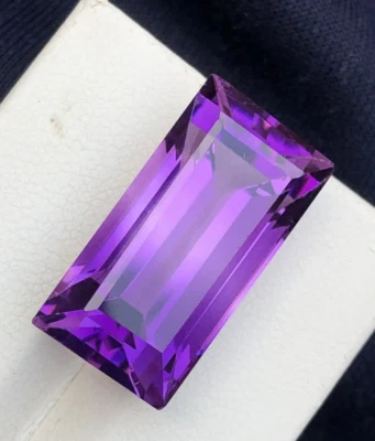 Piedra preciosa suelta certificada 11,94 quilates natural Brasil amatista púrpura corte esmeralda Foto 1 de 4