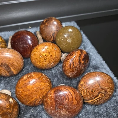 (38) Antique Porcelain Door Knobs - Brown Tiger Swirl Bennington round marbled - Image 1 of 4