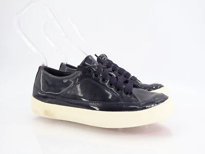 Zapatilla deportiva Fitflop para mujer talla 6 con cordones azul profundo charol Foto 1 de 4