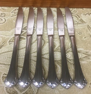 Reed & Barton REGINE Stainless 4 Dinner Knives 18/8 Glossy Korea Flatware (6) - Picture 1 of 1