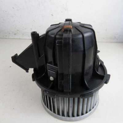 Heater fan U0852003 for AUDI A5 2.0 TDI 2007-2011 used (64097) - Image 1 of 3