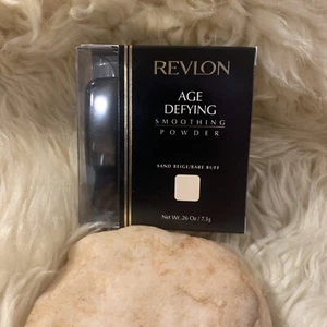 VINTAGE Revlon Age Defying Smoothing Powder SAND BEIGE/BARE BUFF NEW OLD STOCK - Picture 1 of 4