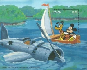Disney 1994 Palau - Mickey & Pluto Miniature Sheet - MNH - Picture 1 of 1