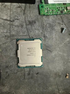 Intel Xeon E5-2650 v4 SR2N3 2.20GHz 12-Core 30MB LGA2011-3 CPU Processor - Picture 1 of 1