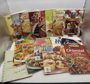 Vintage Lot 16 Recipe booklets Cookbooks Pillsbury Pampered chef - Imagen 1 de 8