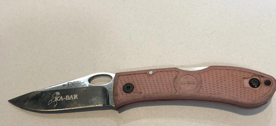 KA-BAR 4072 Rosa Cinta Cáncer de Mama DOZIER Cuchillo Plegable Bloqueo con Clip Foto 1 de 2