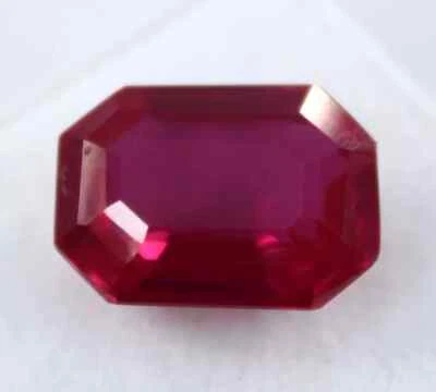 Top Quality Blood Red Ruby 8-10 Ct Emerald Cut Natural Mozambique Loose Gemstone - Image 1 of 4