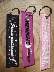 Lot Of 3 Car Drugs Itasha Fabric Jet Tag Keychains - Bild 1 von 2
