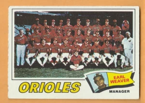 Earl Weaver Baltimore Orioles 1977 Topps #546 Salón de la fama Escritura en la parte posterior - Imagen 1 de 2