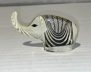 Abraham Palatnik Lucite Elephant 4” Small w Black/White Swirl Design Excellent! - Picture 1 of 11