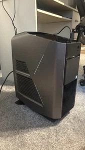 Alienware Aurora R7 Core I7-8700K 512GB 16GB RAM B Win 11 - Picture 1 of 4