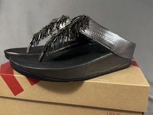 EUC FitFlop Cha Cha Nimbus Silver Thongs Sandals Wedge Slip On Toe Post Sz US 6 - Picture 1 of 10