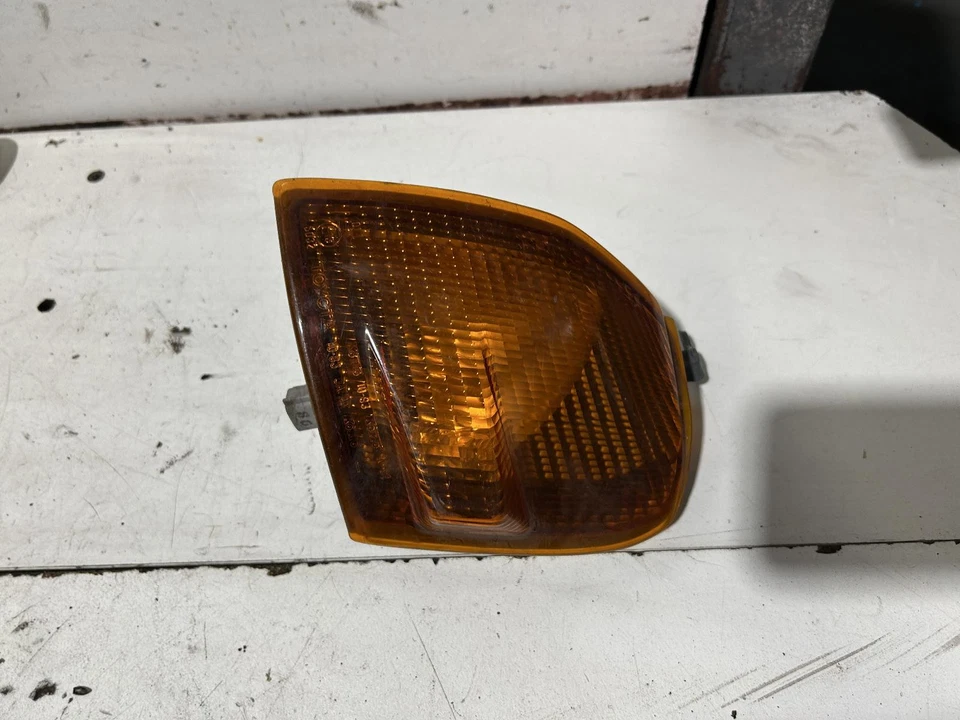 Toyota Starlet Left Corner Light EP91 03/1996-09/1999 - image 1 of 3