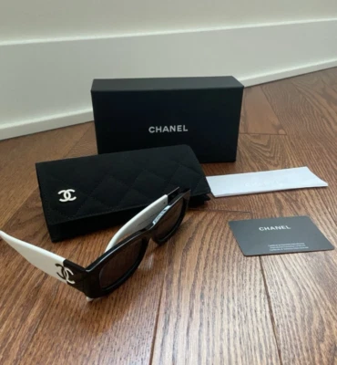 GAFAS DE SOL CHANEL 5525 POLARIZADAS RECTANGULARES BLANCO Y NEGRO Foto 1 de 4