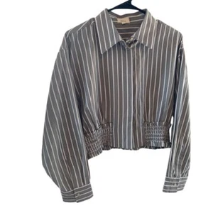 Camisa Elan Gris/Rayas Recortada con Botones Cintura Calada Manga Larga Talla L - Imagen 1 de 10