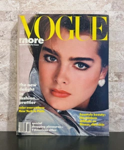 Vintage 1980s Vogue Fashion Magazine Oct 1984 Brooke Shields Cover - Bild 1 von 14