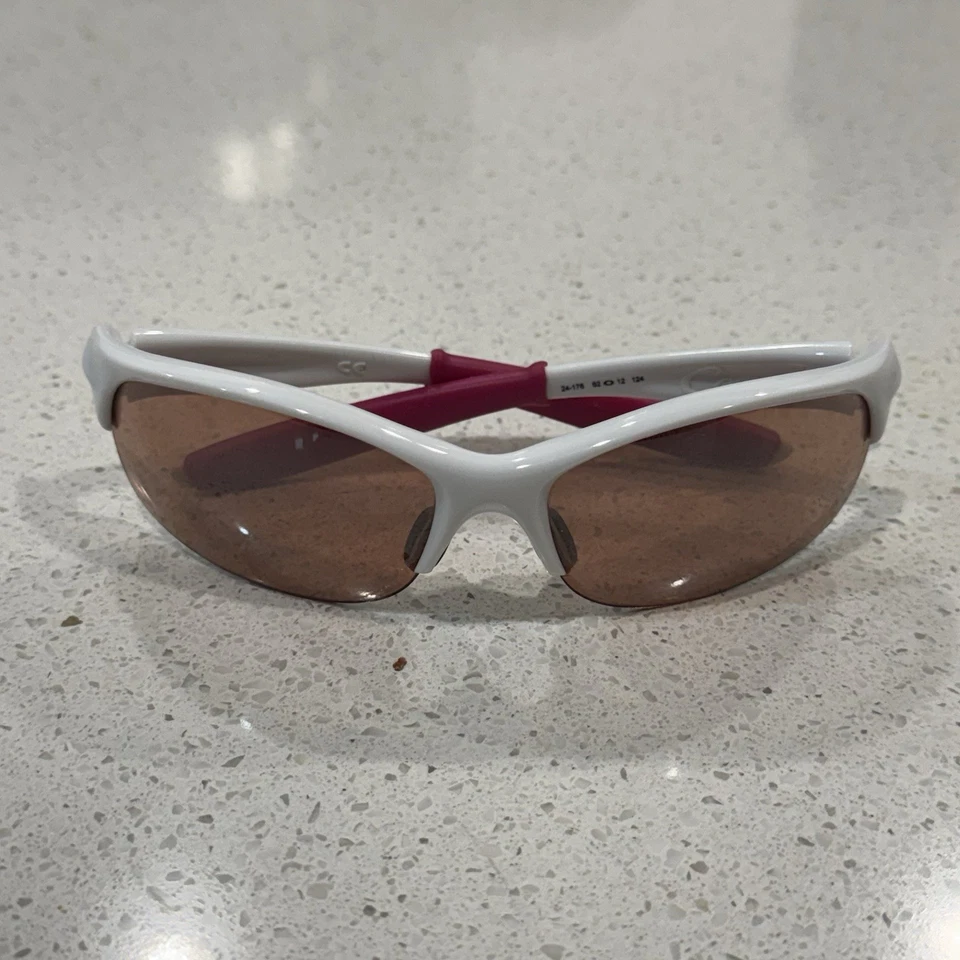 SOLO MARCOS blancos de concientización sobre el cáncer de mama Oakley Commit - arañazos 24-176 Foto 1 de 4