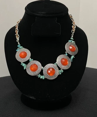 Collar Rubí Rd "Espíritu" Tono Plata Cuero Torcido Turquesa Naranja Medallones Foto 1 de 4