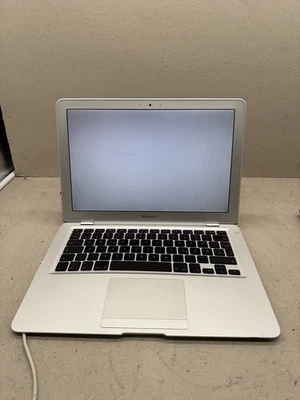 ‼️ Apple MacBook Air A1237 - 64GB – guter Zustand – Ohne Akku - Bild 1 von 4