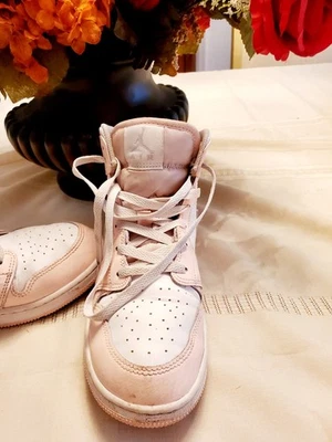 Air Jordan 1 GS "Pink Wash" – Usado – Tamanho 7Y – Usado Bom Estado - Imagem 1 de 4